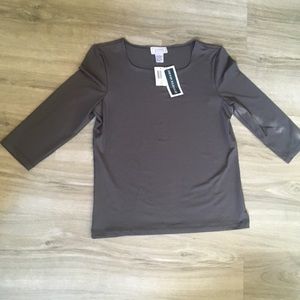 Jennifer Moore gray 3/4 sleeve shirt